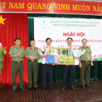 Cao su Ea H’leo sôi nổi Ngày hội toàn dân bảo vệ an ninh Tổ quốc năm 2025