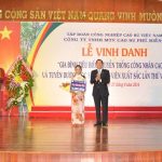 Tự hào có hai con “săn” học bổng du học