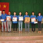 Thăm và tặng quà ĐVTN có hoàn cảnh khó khăn