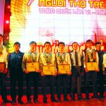 6 thanh niên công nhân cao su được tôn vinh