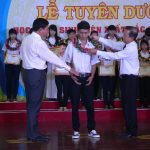 Cao su Phú Riềng khen thưởng 2.170 HSSV năm 2015