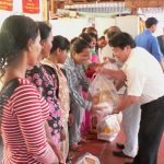 Tăng gấp đôi lượng quà Tết cho công nhân lao động
