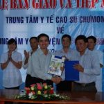 Bàn giao Trung tâm y tế Cao su Chư Mom Ray về địa phương