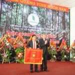 Cao su Lai Châu phấn đấu thu nhập bình quân 4 triệu đồng/người/tháng