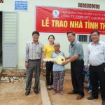 Cao su Kon Tum trao 3 nhà tình thương cho người dân