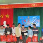Tặng 66 phần quà cho công nhân Cao su Điện Điện dịp Tết 2019