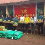 Cao su Ea H'Leo trao 126 suất quà cho công nhân