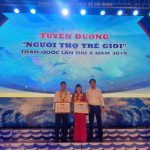 2 công nhân cao su được tuyên dương Người thợ trẻ giỏi toàn quốc