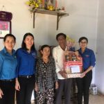 Đoàn Thanh niên Cao su Đồng Nai thăm, tặng quà gia đình thương binh liệt sĩ
