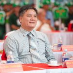 Người viết sử ngành bằng thơ