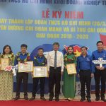 2 chi đoàn và 3 bí thư chi đoàn trực thuộc ĐTN VRG được tuyên dương