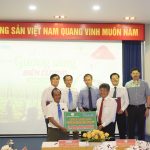 VRG ký kết thực hiện chương trình Gương sáng biên cương với Báo Thanh niên