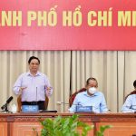 Thủ tướng: 'Khu công nghiệp phải vừa sản xuất, vừa chiến đấu'