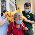 Binh đoàn 15: Hỗ trợ trên 6 tấn gạo cho bà con vùng biên giới