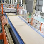 MDF VRG Kiên Giang: Tiết kiệm 290 triệu đồng/tháng nhờ sử dụng tràm bông vàng sản xuất ván MDF CARB,...