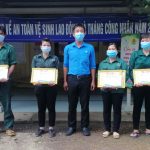 Cao su Tây Ninh khen thưởng công nhân hoàn thành kế hoạch năm