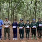 Vượt nắng, thắng mưa, thi đua sản xuất