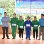 Cao su Mang Yang tổ chức đối thoại và tặng quà người lao động trong “Tháng công nhân”