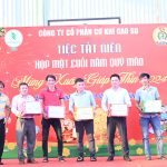 Cơ khí Cao su tổ chức vui Tết cho người lao động