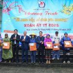 VRG mang quà xuân đến với vùng khó Quảng Bình