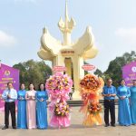 Công đoàn Cao su Lộc Ninh tổ chức ngày hội “Sắc hoa cao su” và khen thưởng nữ CNVC LĐ Giỏi việc nướ...